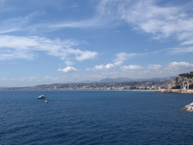 Nizza vom Meer aus