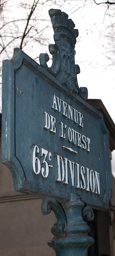 Schild der Avenue de Louest
