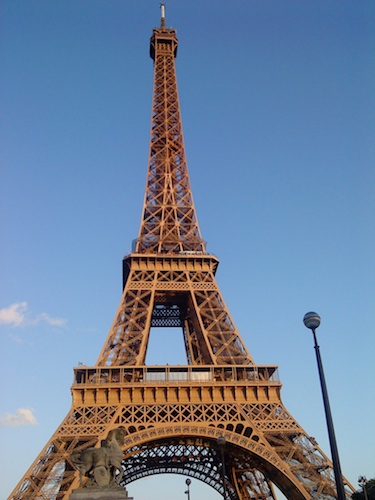 Eiffelturm in der Sonne